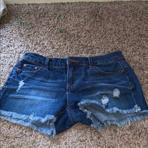 tractr blue jean shorts!